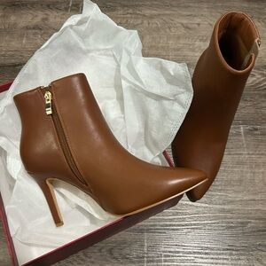 Chic Tan Ankle Booties